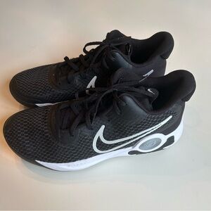 Nike Kd Trey 5 Black and White basketball volleyball sneakers mens size 10